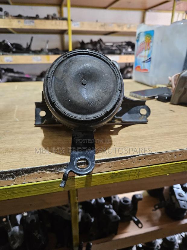 Engine Mounting Ractis - thumbnail 3