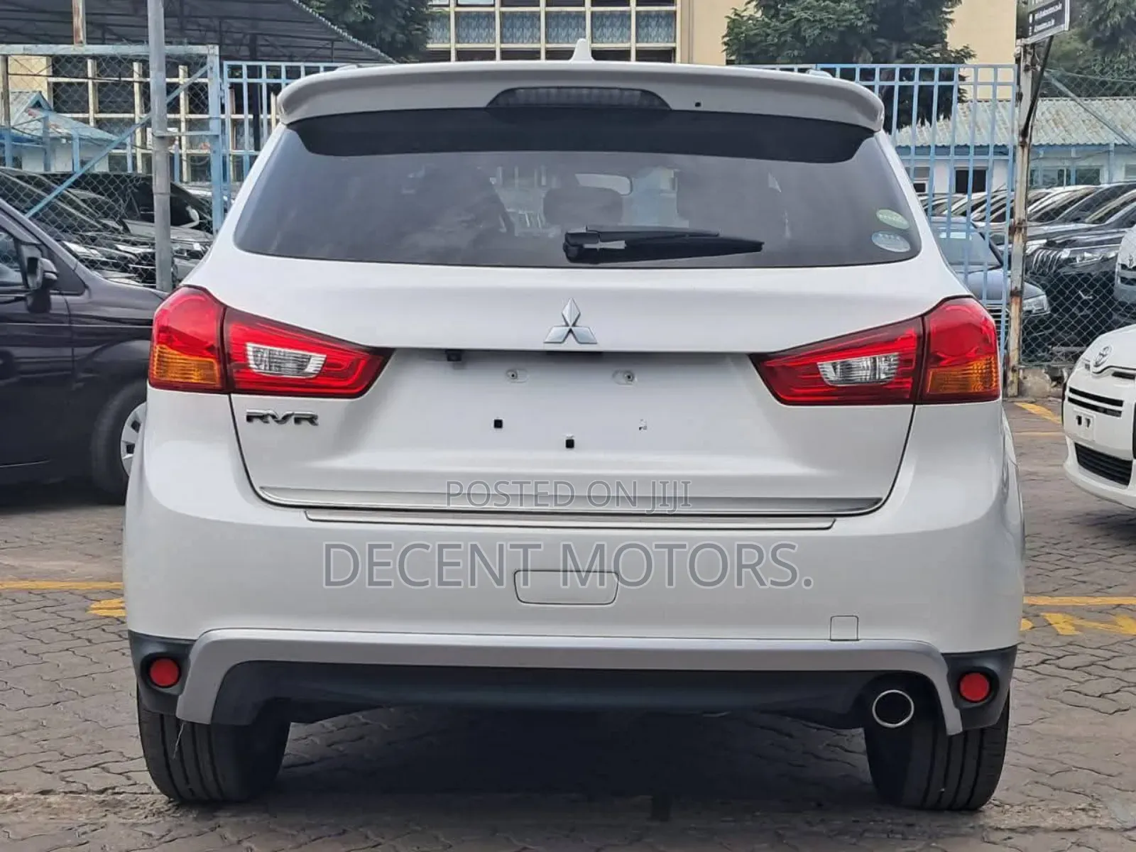Mitsubishi RVR 2019 White