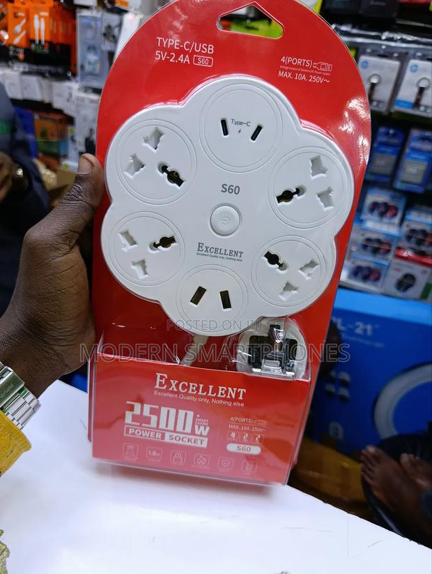 High Quality 2500w Excellent Power Socket Extension