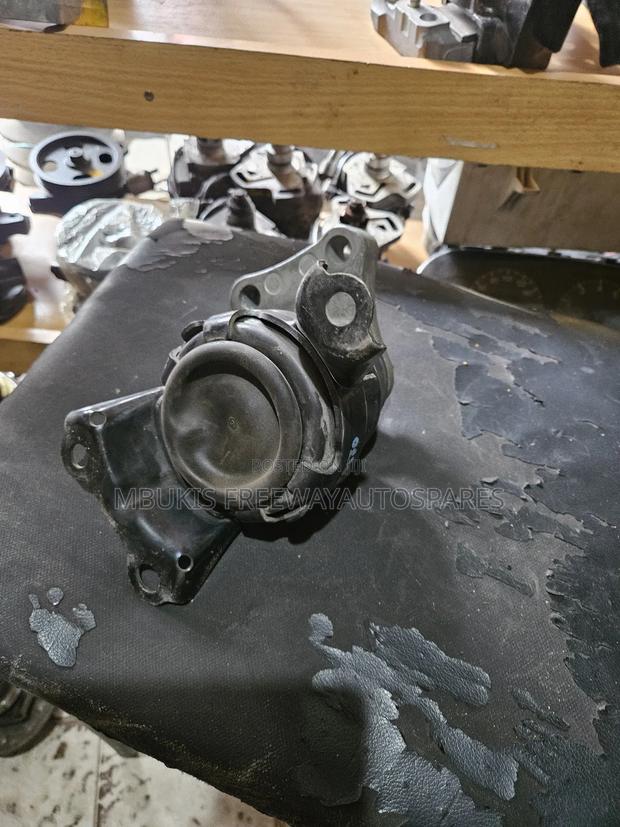 Engine Mounting Honda Vezel - thumbnail 2