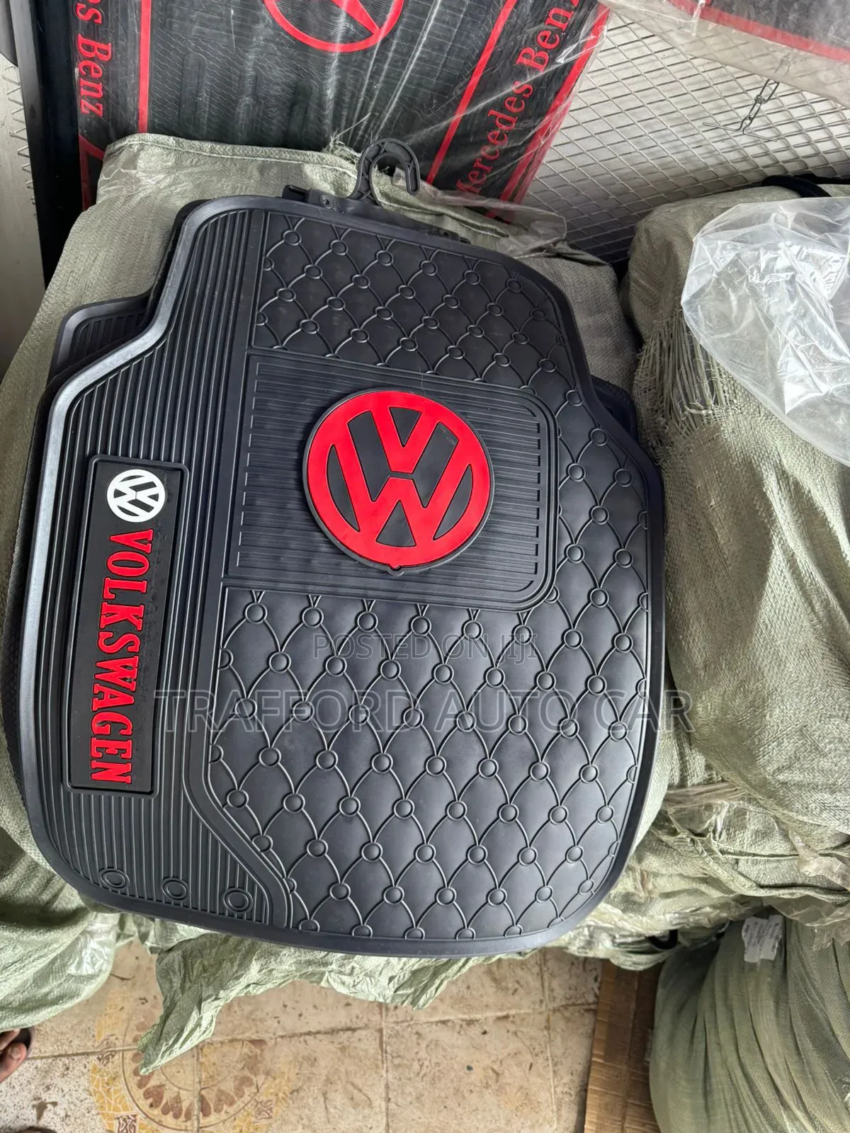 Buy New Branded Volkswagen Car Floor Matt/Floor Matts