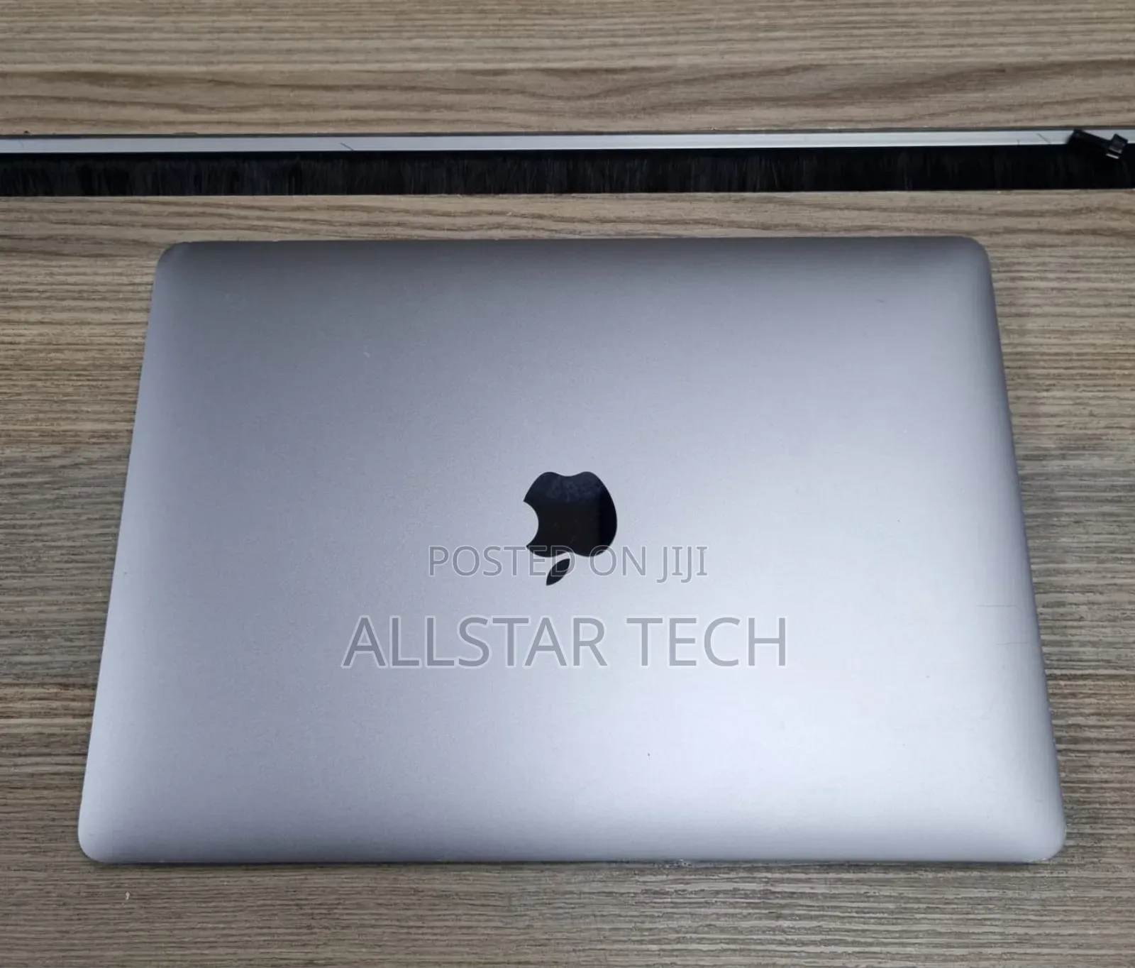 Laptop Apple MacBook Pro M1 8GB Apple M1 Pro SSHD (Hybrid) 256GB