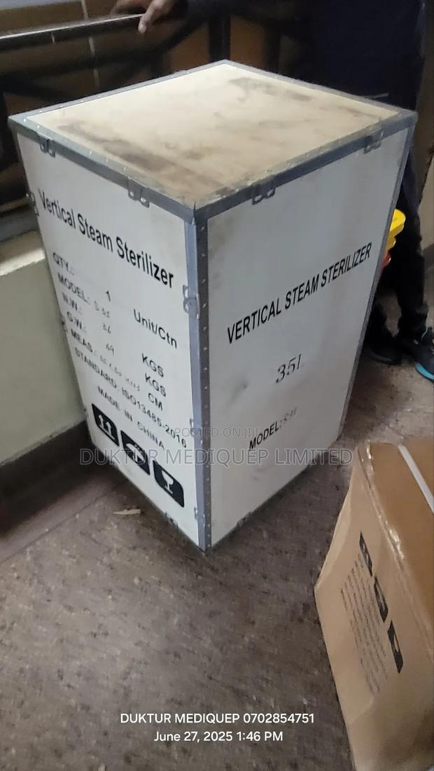 35l Vertical Autoclave Machine - main view