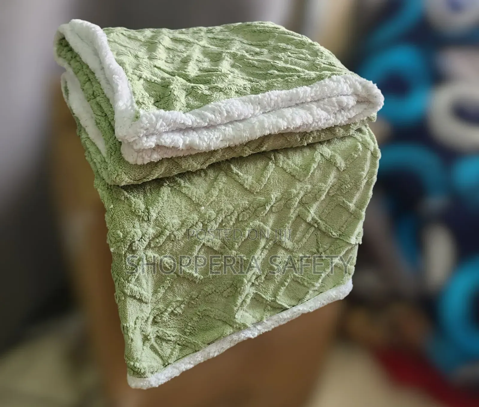 Cosy Fleece Woollen Blanket