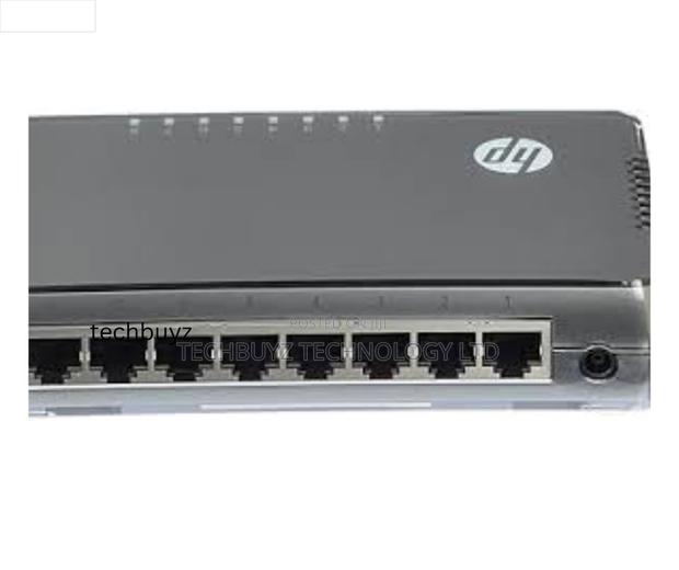 Hp 1405-8 Port Switch - thumbnail 2