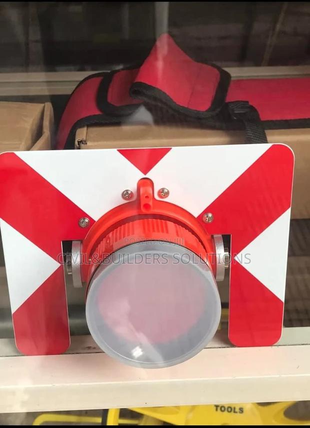 Round Corner Cube Prism - main view