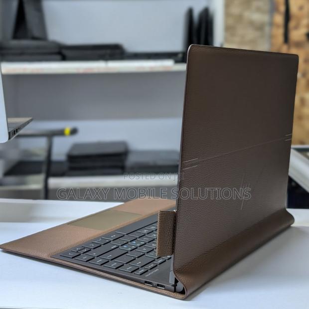 Laptop HP Spectre Folio 13 8GB Intel Core I5 SSD 256GB - thumbnail 3
