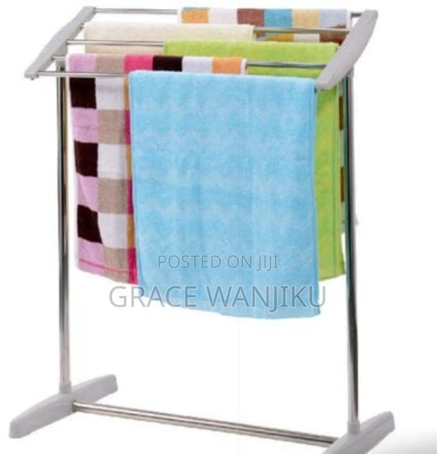 Detachable Mobile Towel Rack - thumbnail 2