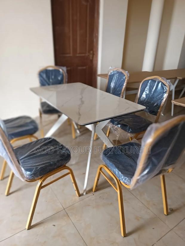 Unique Whitish Modern Dining/Hotel Table With 6 Chairs Tf4r