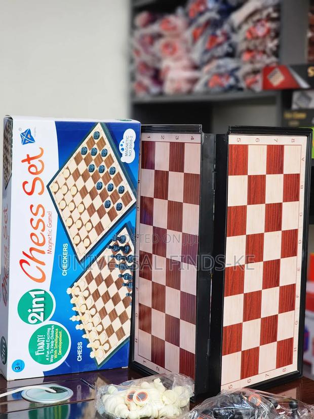 2-in-1 Large Magnetic Chess Checkers Set – Foldable Board