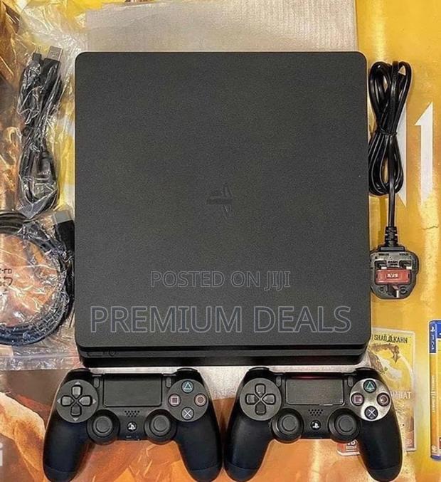 Ps4 Slim With 17games