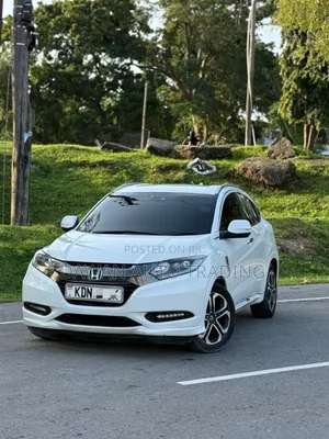 Honda Vezel 2017 White