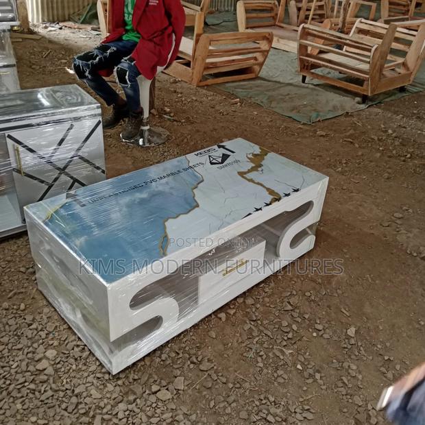 S Design Marble Center Table - thumbnail 3