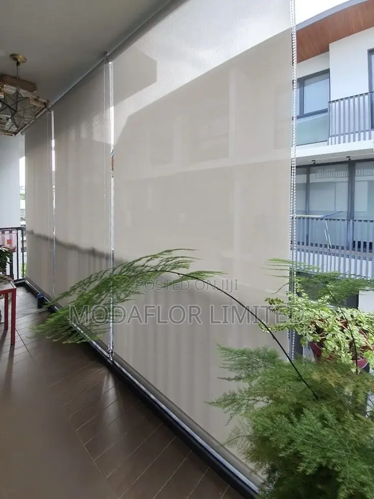 Premium Sunscreen Roller Blinds – Heat Glare Protection With Styles