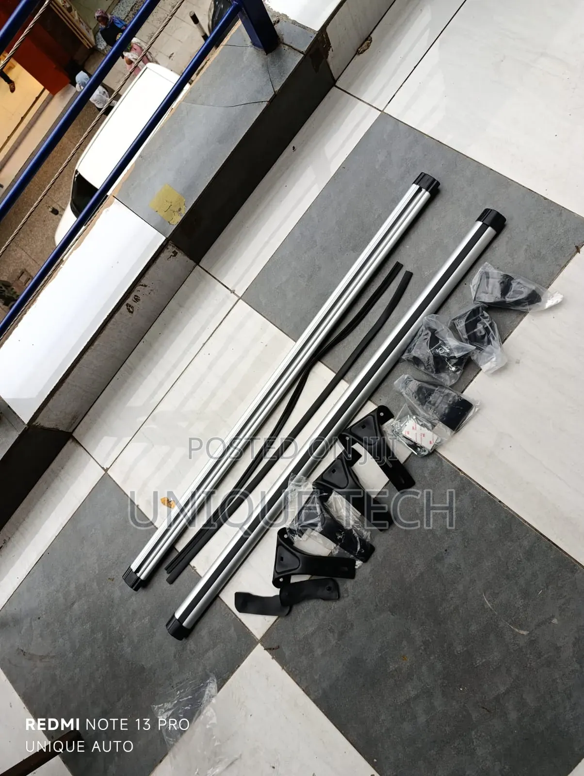 Universal Car Crossbar / Clamp Body Mount Type