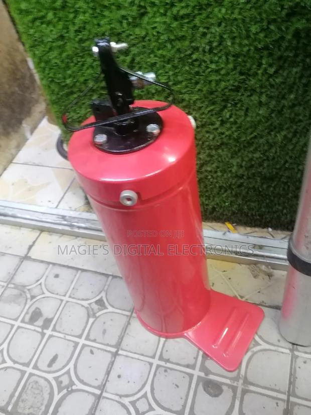 Highly Available 8kg Yato Grease Bucket