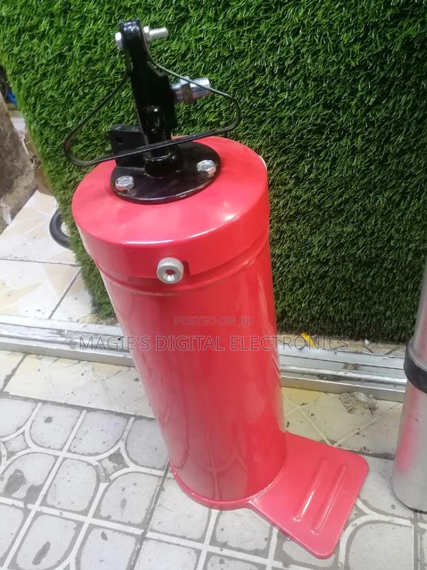 Commercial Standard 8kgs Yato Grease Bucket
