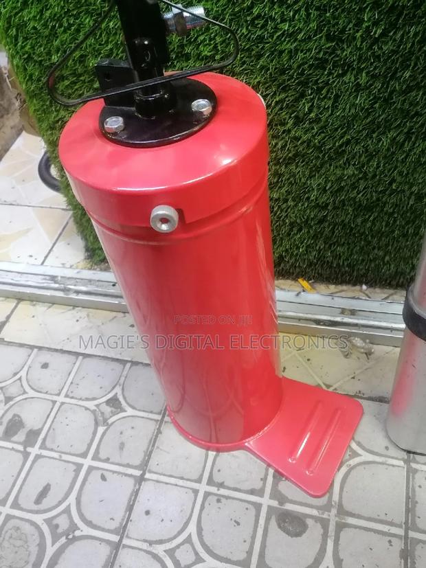 Most Popular 8kg Yato Grease Bucket