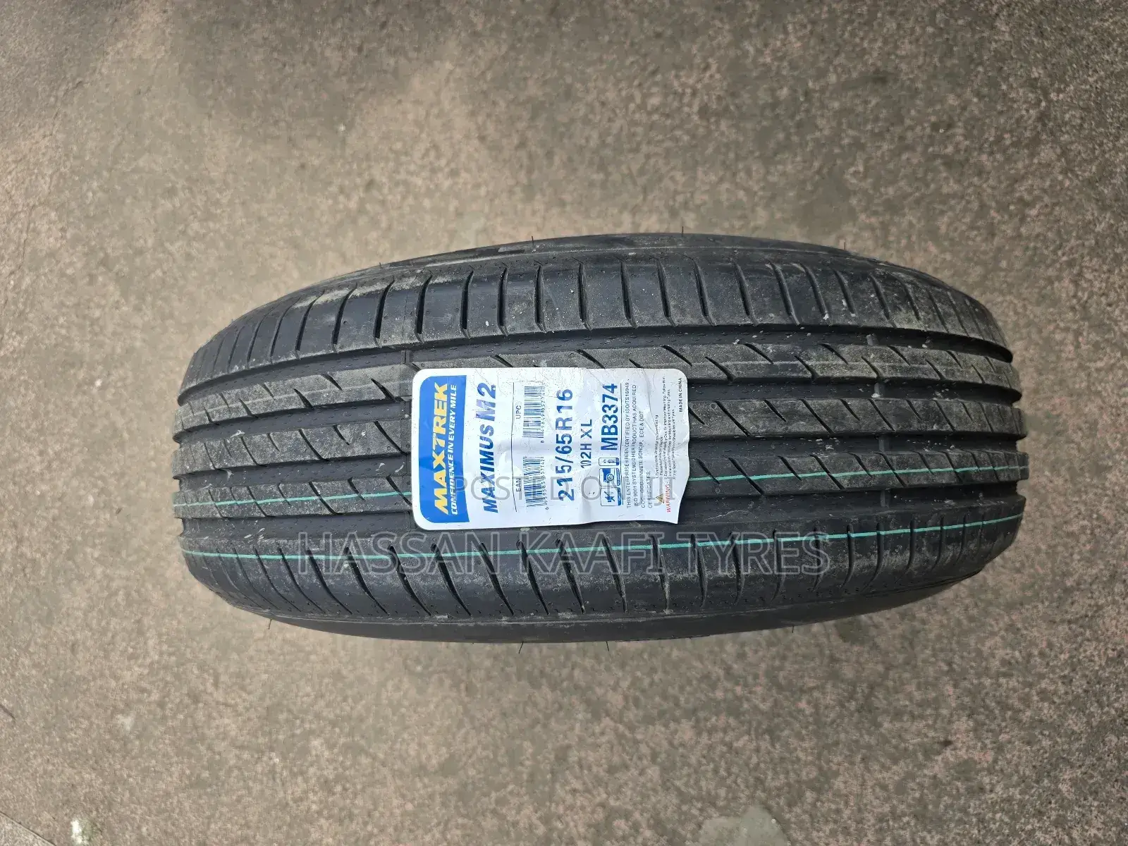 215/65r16 Maxtrek Tyre