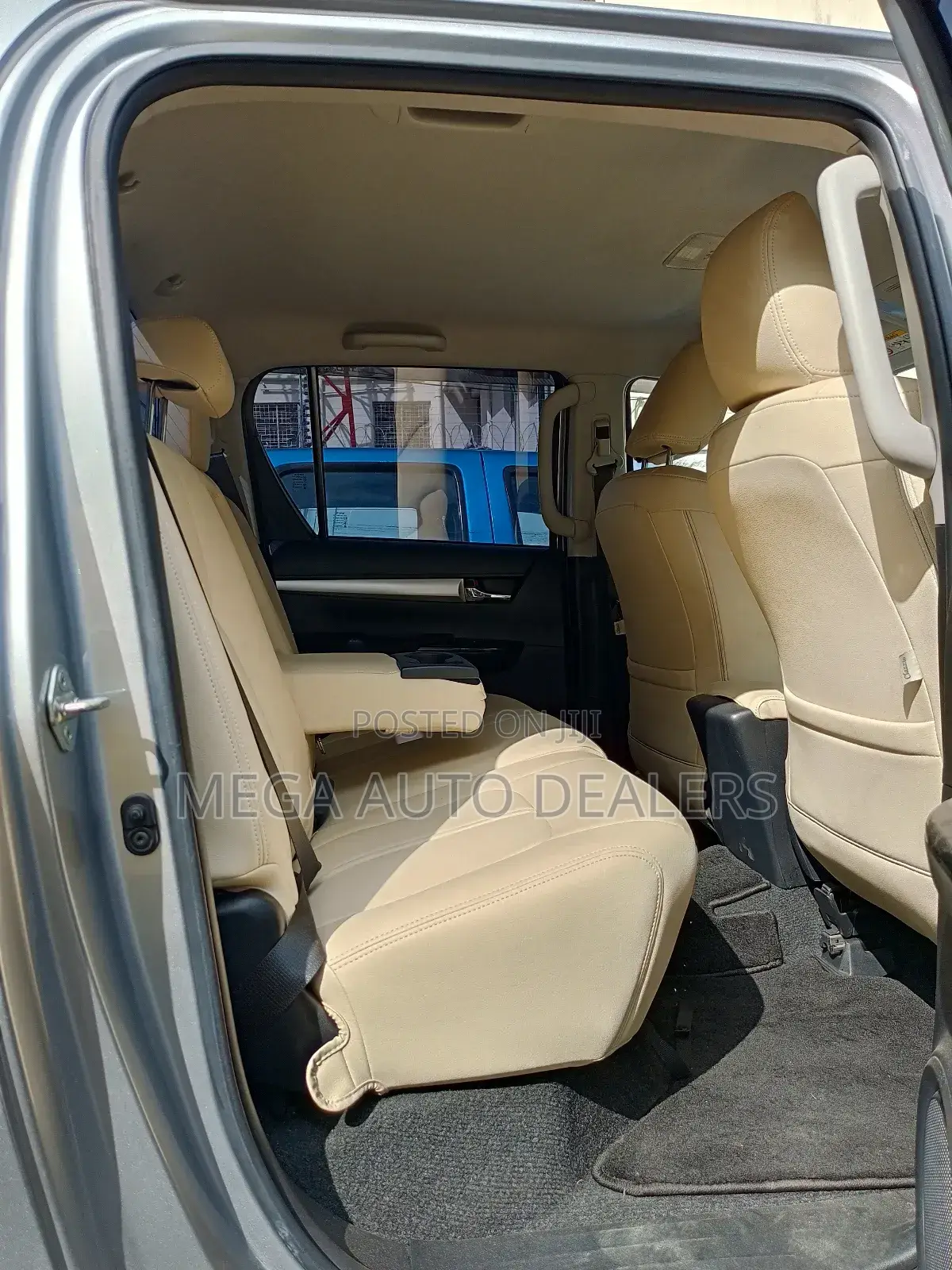 Toyota Hilux 2019 Gray