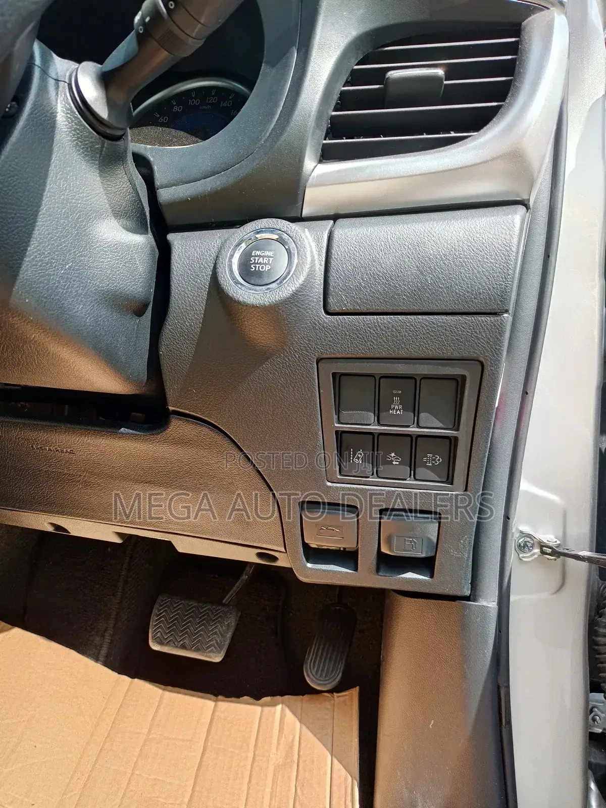 Toyota Hilux 2019 Gray