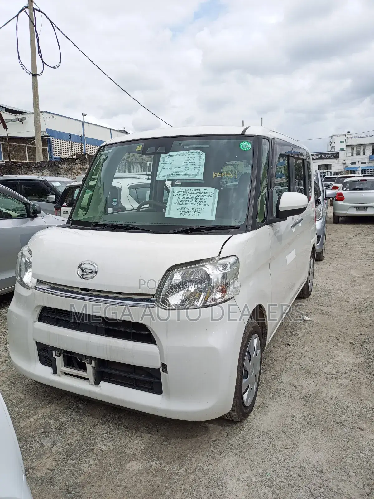 Daihatsu Tanto 2018 White