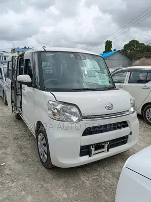 Daihatsu Tanto 2018 White