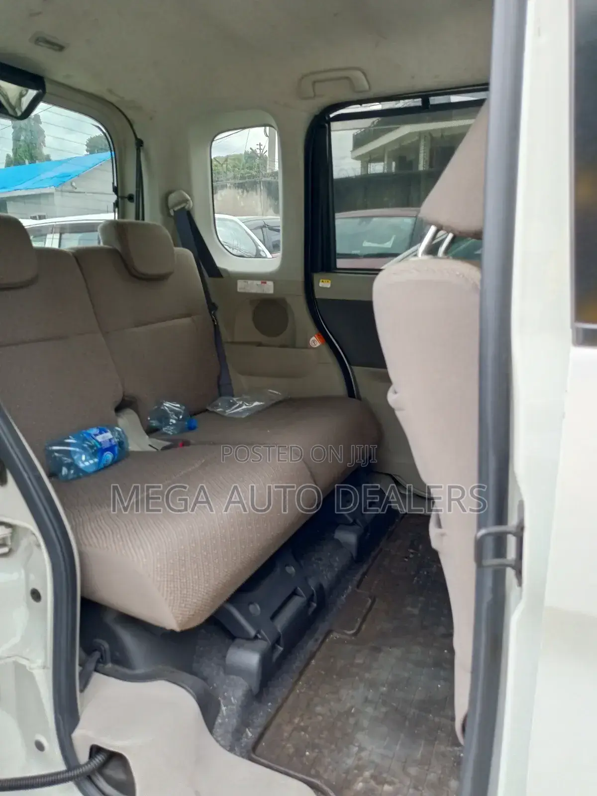 Daihatsu Tanto 2018 White
