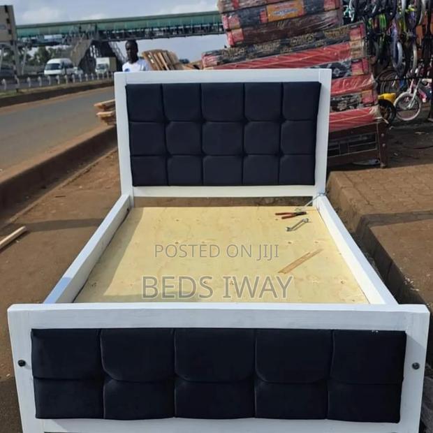 Black 4x6 Bed - main view