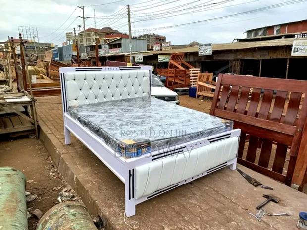 5x6 Super White Standard Bed - main view