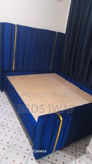 Bluechester With Lines 5x6 Bed