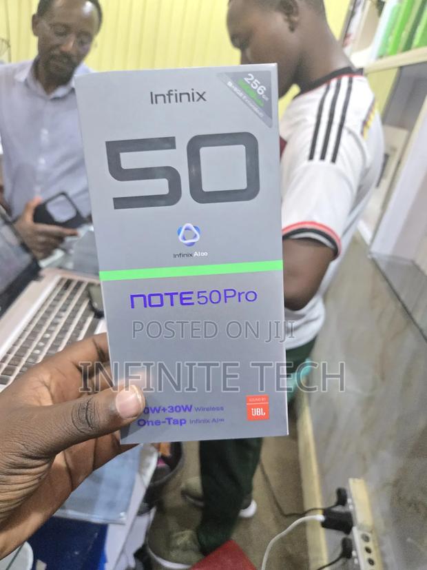 New Infinix Note 50 Pro 4G 256 GB Black - thumbnail 3