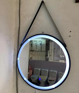 Round 3rd Mirror Available - main view