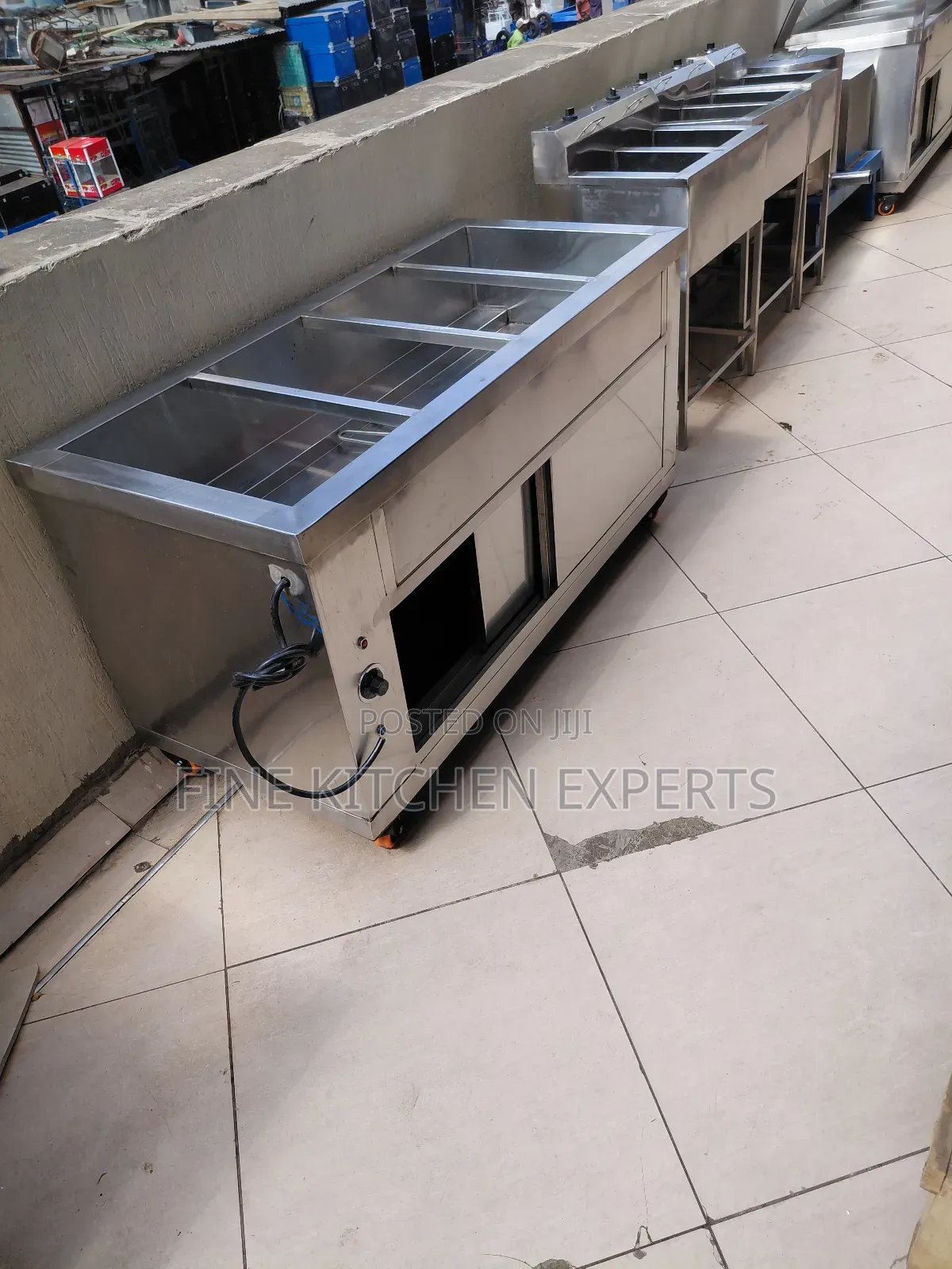 Foodwarmer With Cabinet.