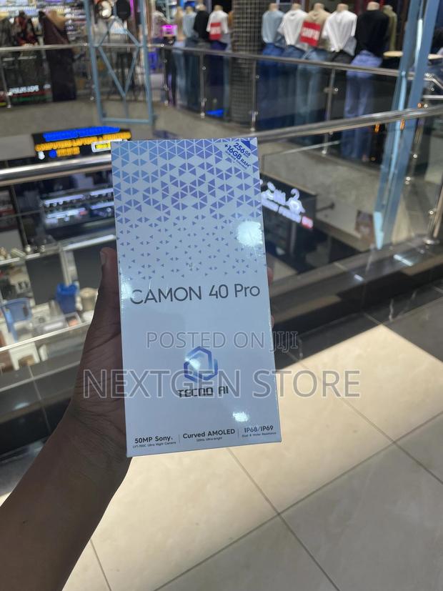 New Tecno Camon 40 Pro 256 GB White - main view