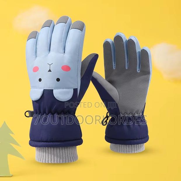 Kids Outdoor Winter Gloves - thumbnail 5