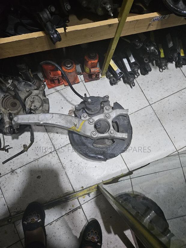 Toyota Mark X Front 4 Wheel Hub