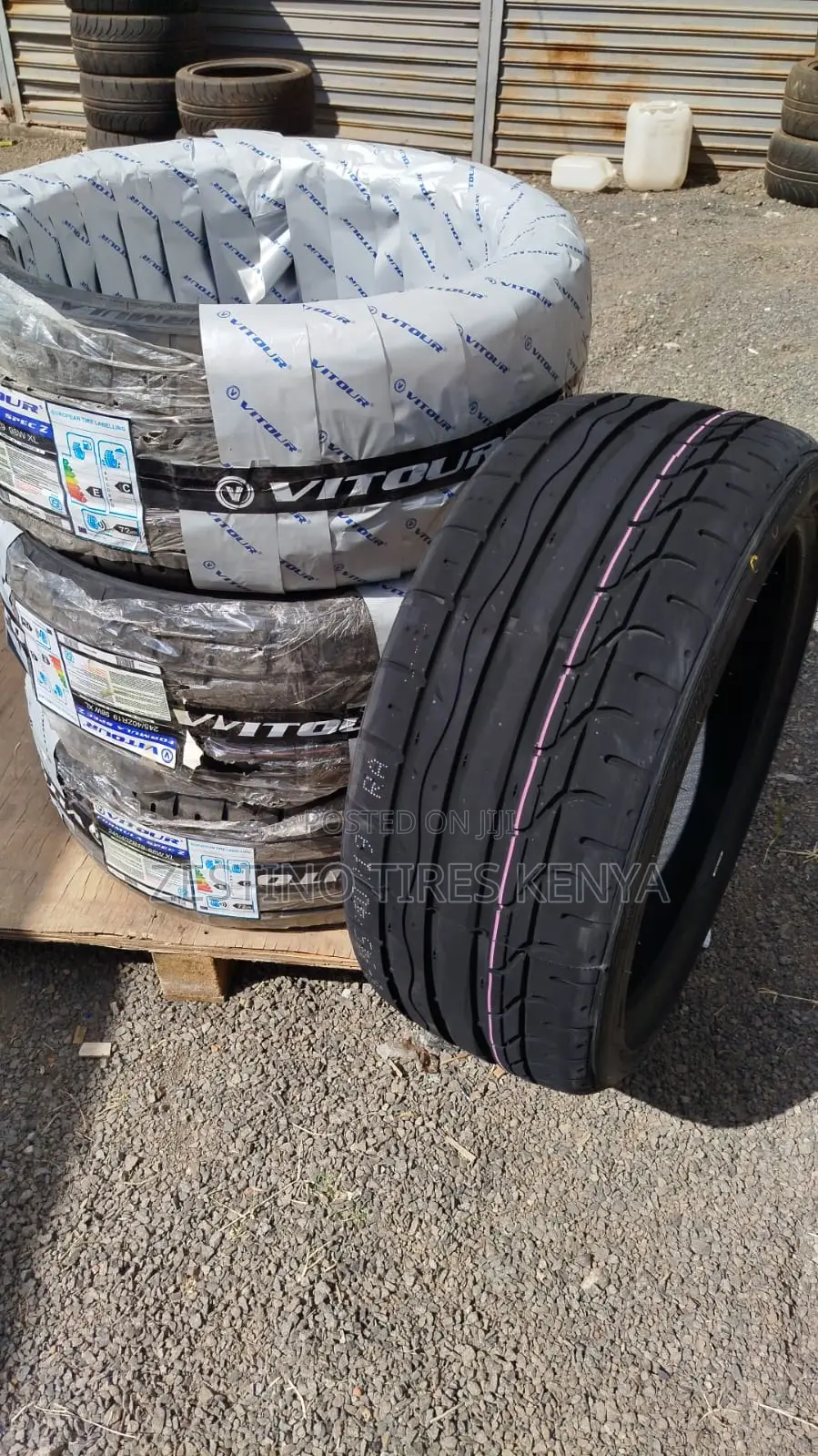 Vitour Tyres 245/40 R19