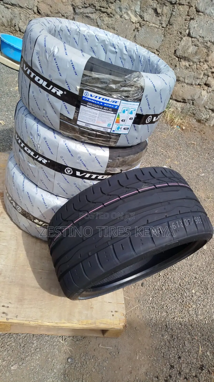 Vitour Tyres 285/30 R19