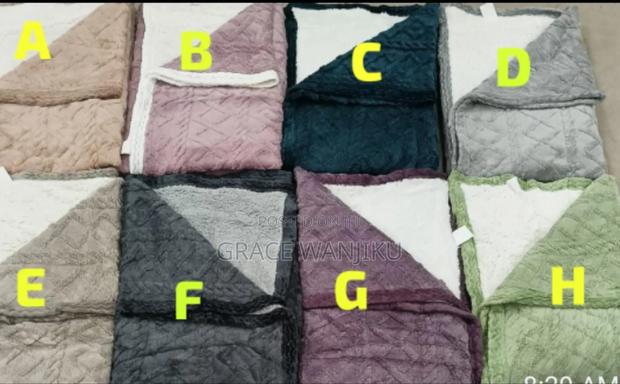 Cozy Fleece Woolenblanket - thumbnail 2