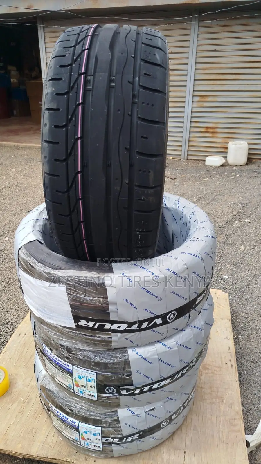 Vitour Tyres 245/35 R19