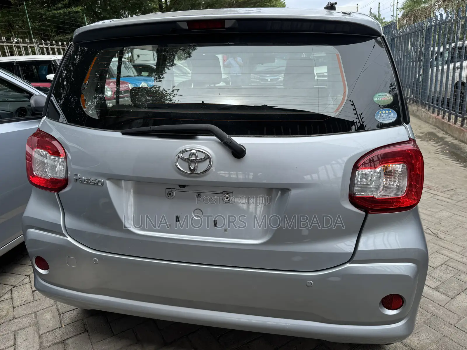 Toyota Passo 2018 Silver