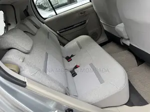 Toyota Passo 2018 Silver