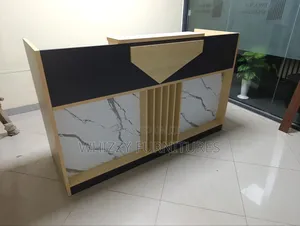 Visitors Reception Desk