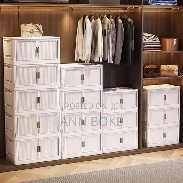 Storage Cabinets Available. 
Locable Wheels. 
Strong - main view