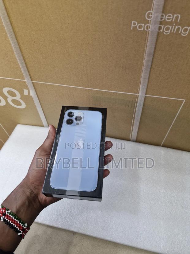 New Apple iPhone 13 Pro Max 256 GB Blue - thumbnail 2