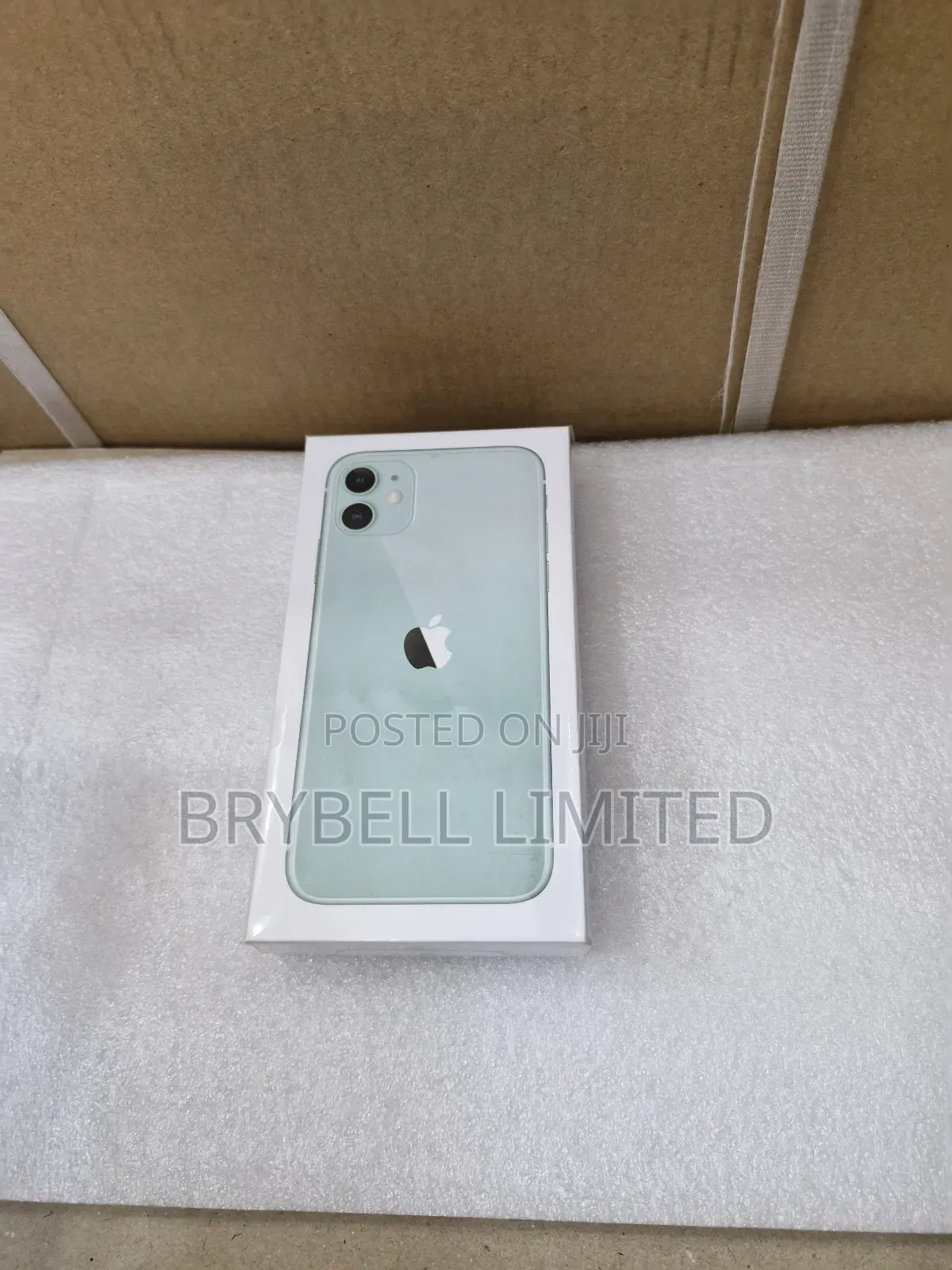 New Apple iPhone 11 128 GB Green