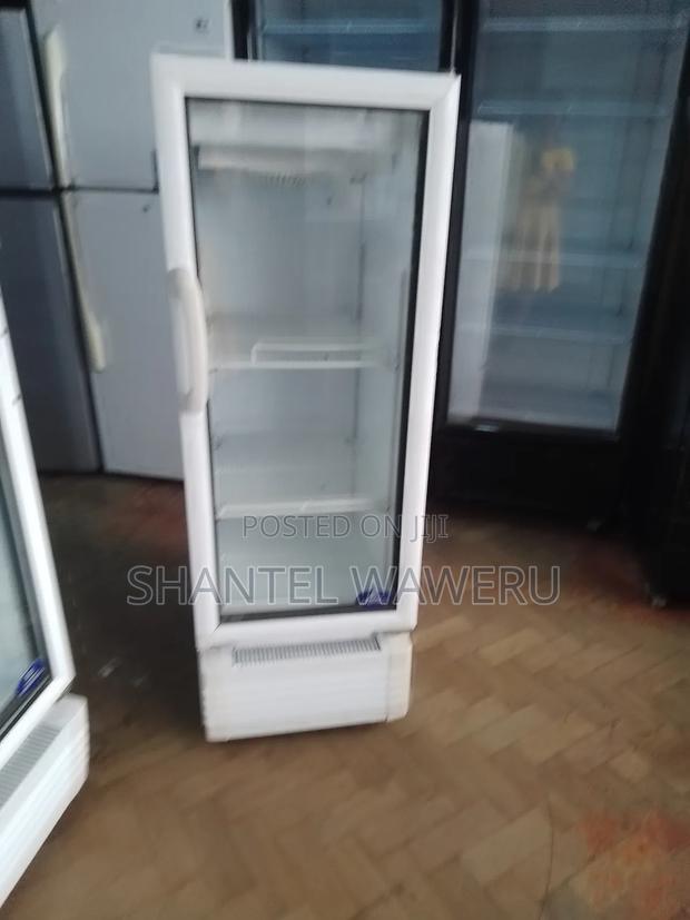 Clean Clear White Display Fridge - thumbnail 2