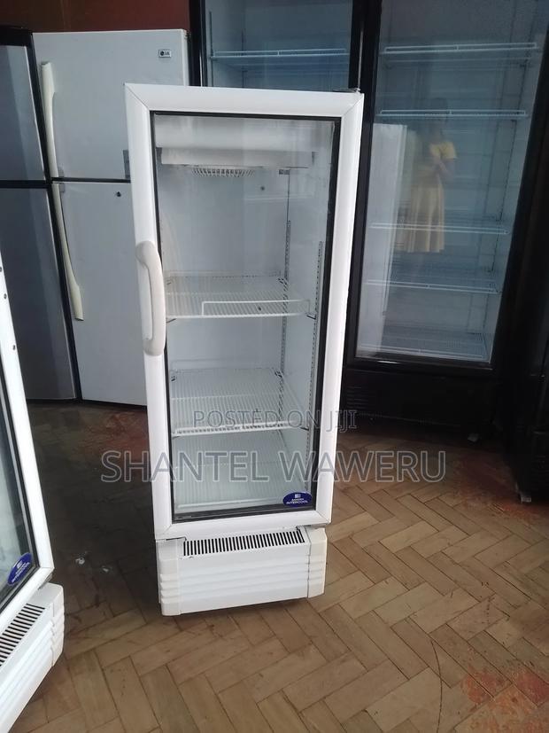 Clean Clear White Display Fridge - thumbnail 3
