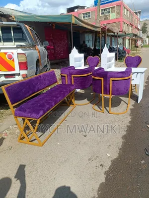 Salon Waiting Seat and 2 Manicure Sets, Purple 